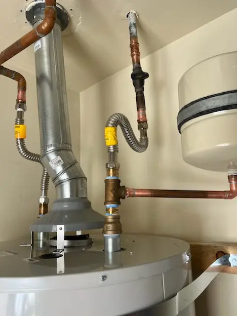 Water heater installation and plumbing repair in North Shore Acres